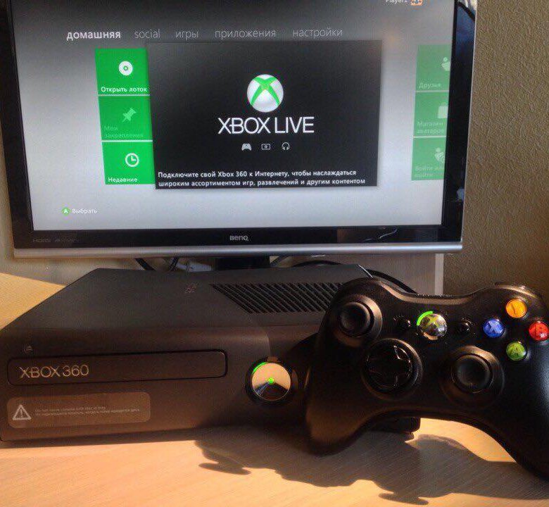 Xbox freeboot купить. Приставка Xbox 360. Xbox 360 Slim два джойстика. Xbox 360 freeboot 500 ГБ. Xbox 360 Slim без джойстика.