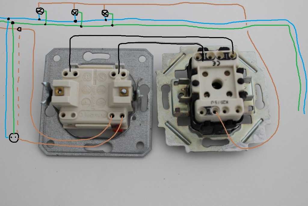 Как подключить выключатель с нулем. Двойной выключатель l1 l2. Проходной выключатель двухклавишный Viko. Двойной проходной выключатель Viko Panasonic. Переключатель двухклавишный двухполюсный.