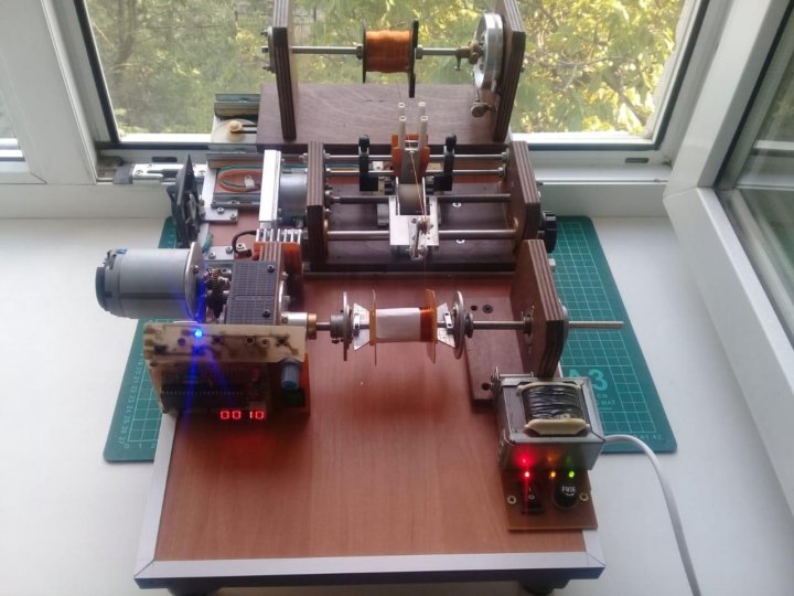 Станок для намотки катушек. Намоточный станок катушек трансформаторов. Намоточный станок m63. Намоточный станок с ЧПУ СНП-33. Намоточный станок для намотки трансформаторов.