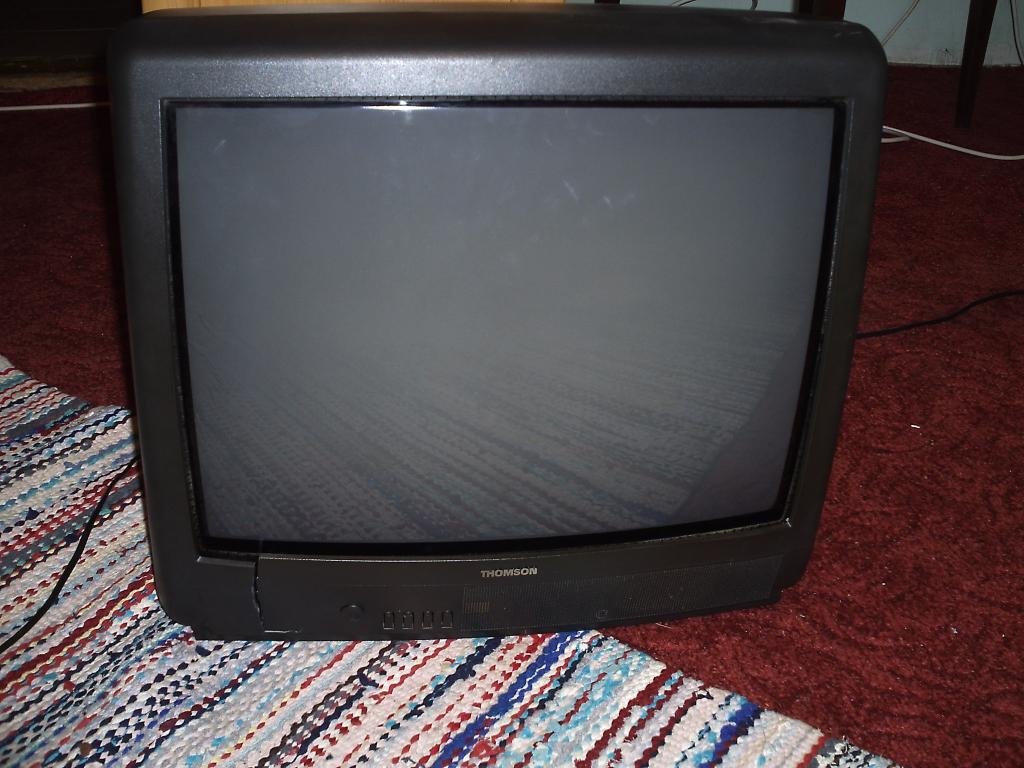 Ремонт телевизоров томсон. Телевизоры Томсон 21 дюйм 2000 года. Телевизор кинескопный Thomson 54 см. Телевизор Рубин 21 дюйм кинескопный. Телевизор Томсон с кинескопом.