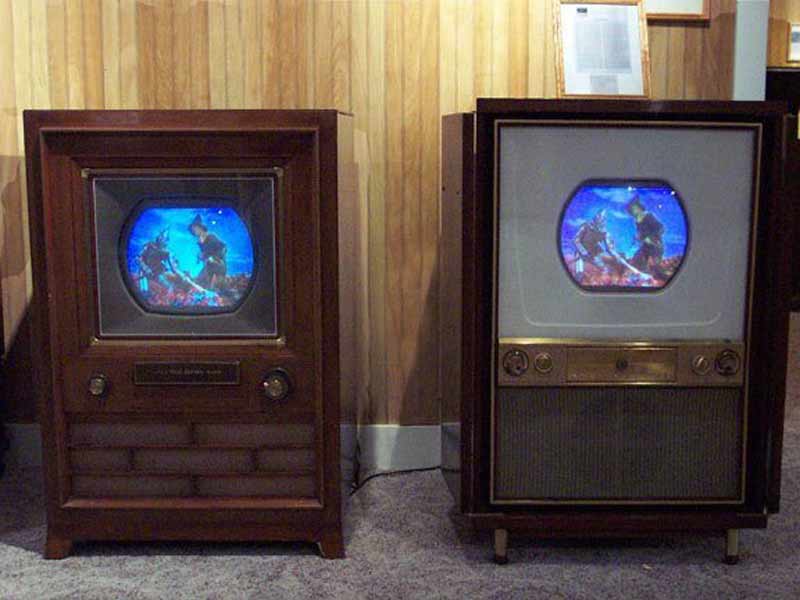 Первый цветной телевизор
